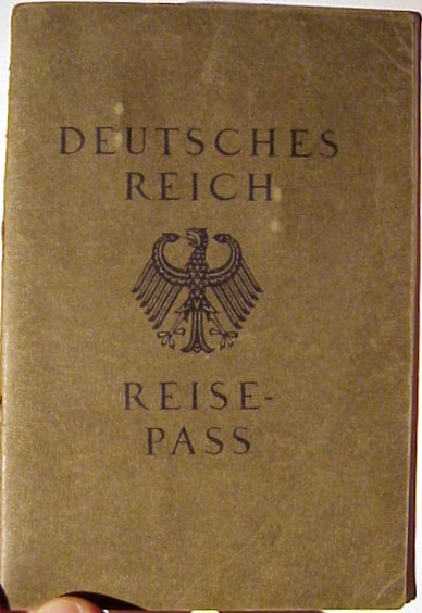 Reisepass 7-1935 + Merkblatt für Reisen in das Auslang